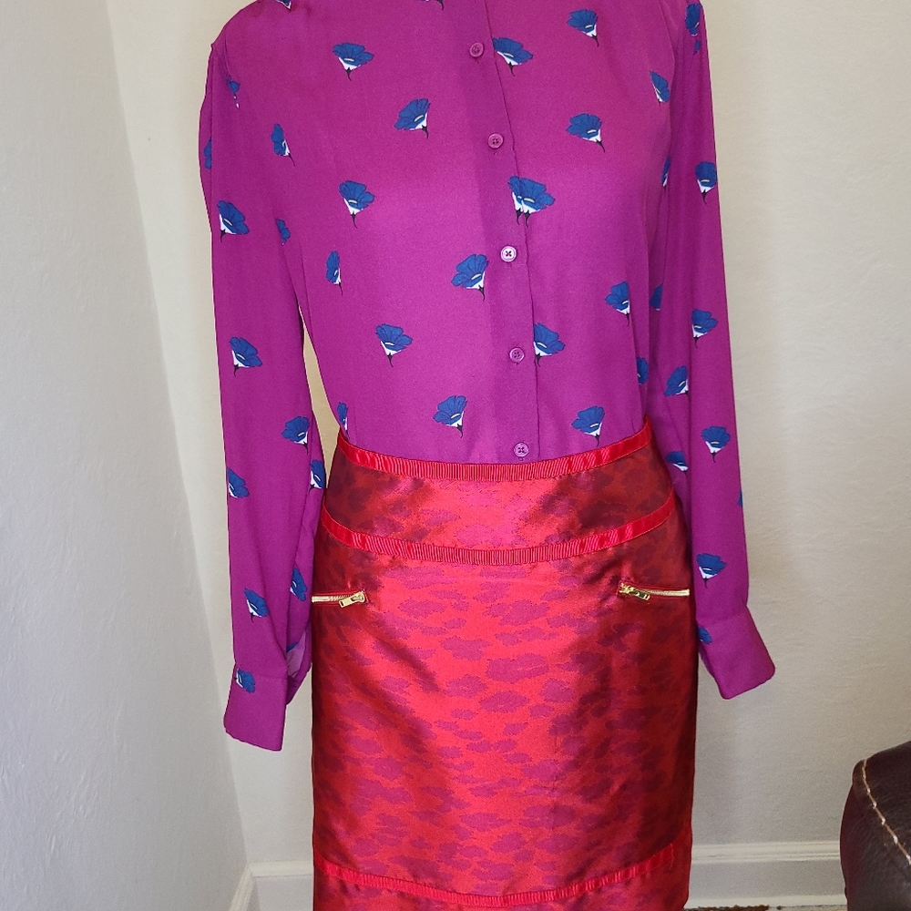Woman's button down top - Picture 5 of 7